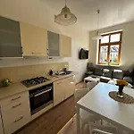 Debniki Nest