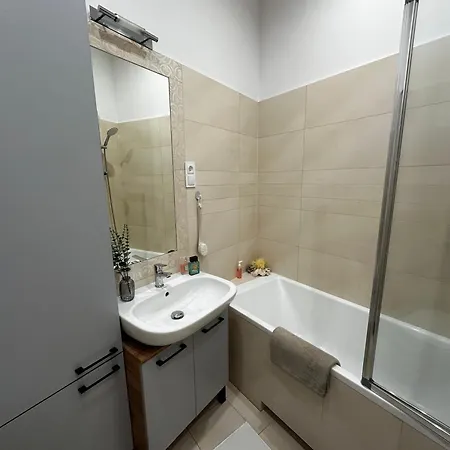 Debniki Nest Apartamento *